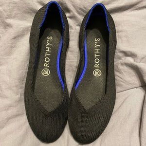 Rothy’s Flat solid black 8.5